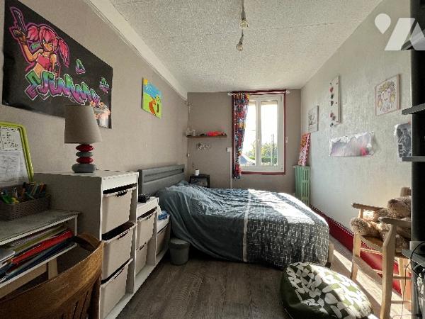 Immeuble de rapport commerce et habitation à ABANCOURT