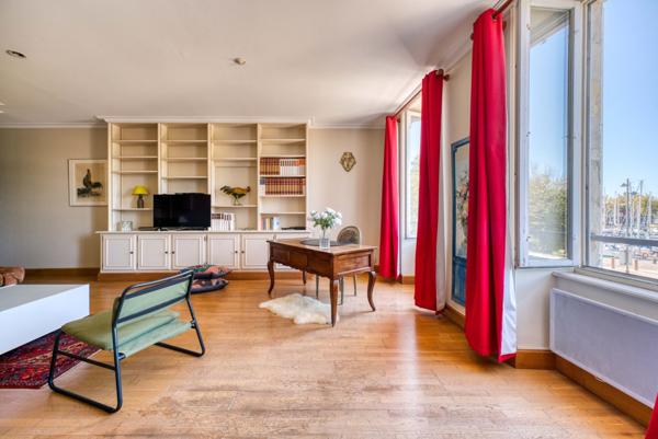 Appartement de standing avec vue sur Le Vieux Port