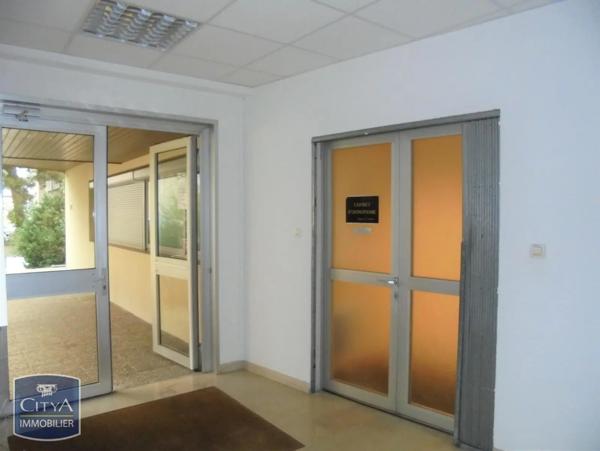 Vente local professionnel 166m²