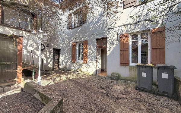 Maison à vendre    7 pièces •  Le Creusot