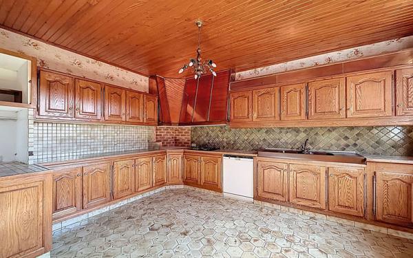 Maison à vendre    7 pièces •  Le Creusot