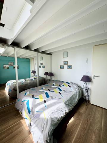 Maison à vendre à Lacanau Ville avec 4 chambres et terrain arboré proche commerces