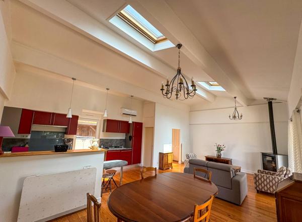 Maison à vendre à Lacanau Ville avec 4 chambres et terrain arboré proche commerces