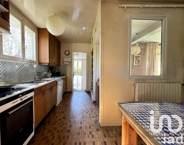 Maison à vendre 7 pièces 137 m² La Celle-Saint-Cloud