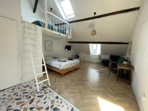 ORLEANS HYPERCENTRE - Appartement 1 pièce(s) 36 m² meublé - chauff, eau et fibre inclus