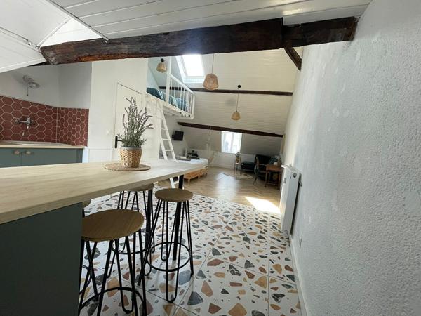 ORLEANS HYPERCENTRE - Appartement 1 pièce(s) 36 m² meublé - chauff, eau et fibre inclus