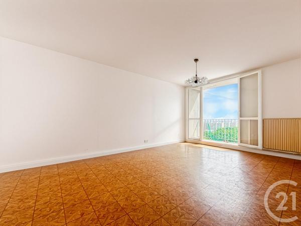 Appartement F3 à vendre  3 pièces - 68 m2 LA COURNEUVE - 93