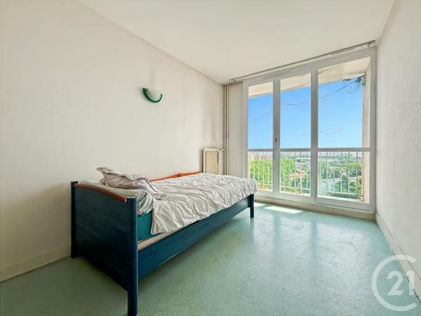 Appartement F3 à vendre  3 pièces - 68 m2 LA COURNEUVE - 93