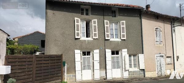 Maison à vendre à Chizé dans les Deux-Sèvres (79170), ref : MR9024
