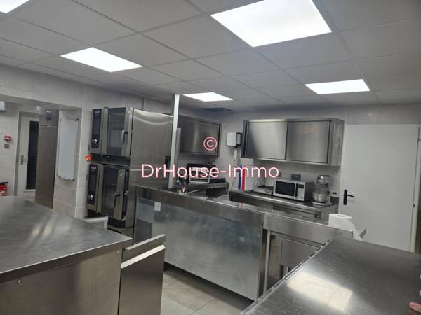 Commerce à vendre 3 pièces de 200 m²