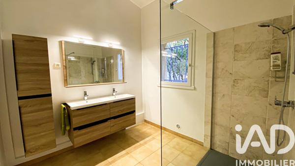 Maison à vendre 5 pièces 127 m² Nîmes