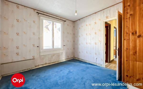 Immeuble à vendre    4 pièces • 115 m2 Gaillon