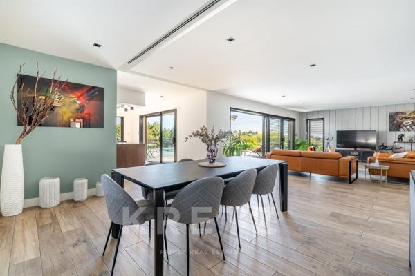 Très belle villa contemporaine de 2019