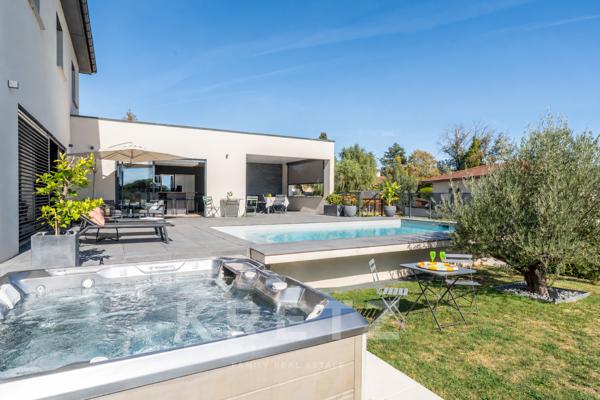 Très belle villa contemporaine de 2019