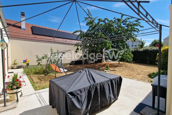 Maison à vendre 6 pièces de 125 m² à Élancourt