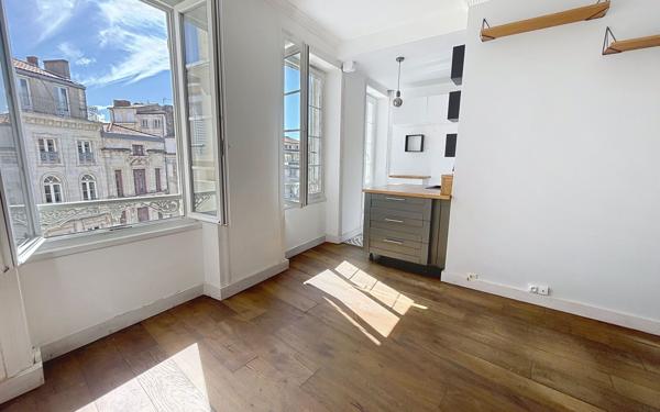 Appartement à vendre    3 pièces •  La Rochelle