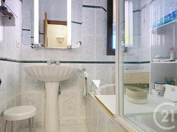 Maison à vendre  6 pièces - 175 m2 CAVALAIRE SUR MER - 83