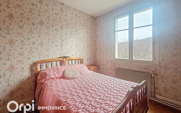 Maison à vendre    4 pièces • 115 m2 Veyre-Monton
