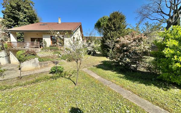 Maison à vendre    6 pièces •  Romans-sur-Isère