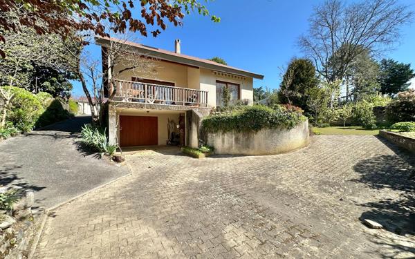 Maison à vendre    6 pièces •  Romans-sur-Isère