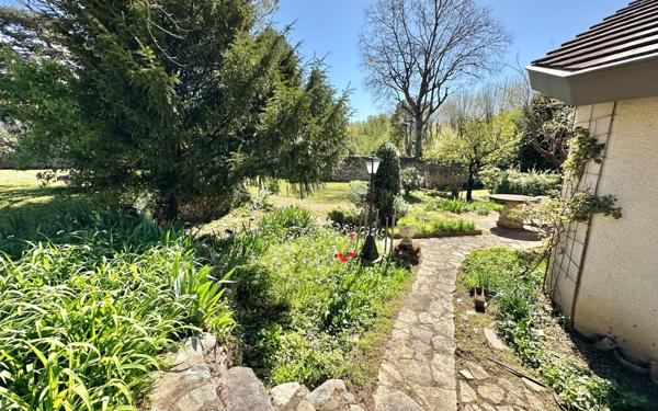 Maison à vendre    6 pièces •  Romans-sur-Isère