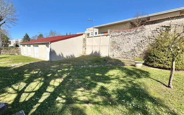 Maison à vendre    6 pièces •  Romans-sur-Isère