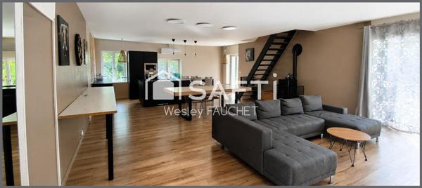 Maison – 195 m² – 6 chambres – Dépendances – Terrain de 805 m²