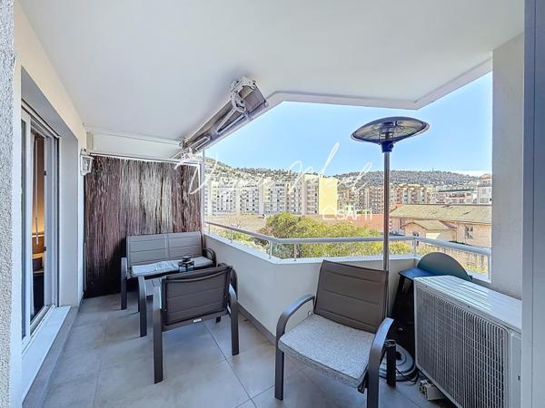 Nice Vauban 2 pièces avec terrasse en étage élevé