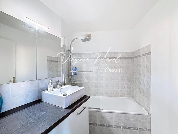 Nice Vauban 2 pièces avec terrasse en étage élevé