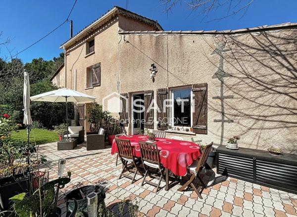 Maison à rénover avec grand terrain et potentiel