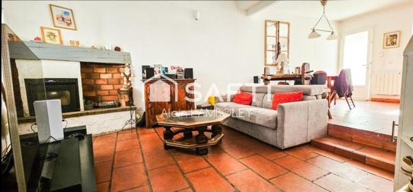 Maison de village avec jardinet, au calme