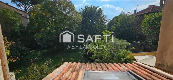 Maison de village avec jardinet, au calme