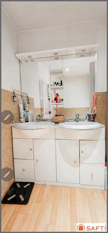 Maison de village avec jardinet, au calme