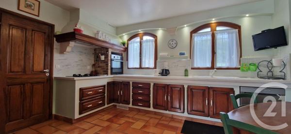 Maison à vendre  5 pièces - 204 m2 NANS LES PINS - 83