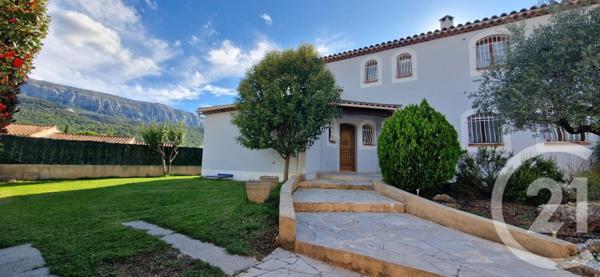 Maison à vendre  5 pièces - 204 m2 NANS LES PINS - 83