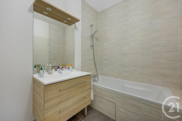 Appartement F4 à vendre  4 pièces - 76,51 m2 ISSY LES MOULINEAUX - 92