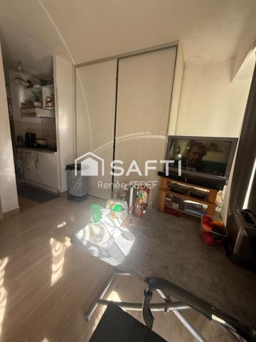 Studio 24M² , centre ville+ cave