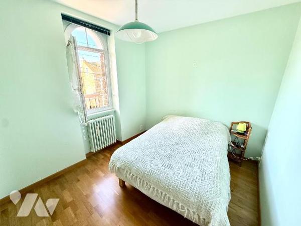 Villa balnéaire avec ascenseur / Courtoisville

Dans l'un des quartiers les plus convoités de...