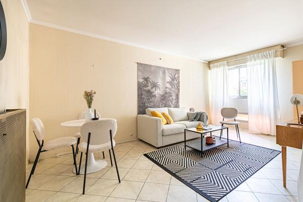 Appartement Paris 3 pièce(s) 67,32 m2