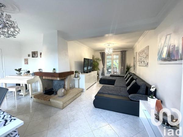 Maison à vendre 7 pièces 143 m² Vert-Saint-Denis