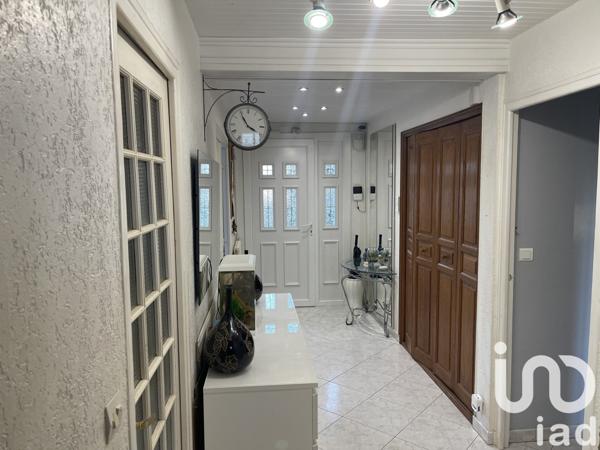 Maison à vendre 7 pièces 143 m² Vert-Saint-Denis