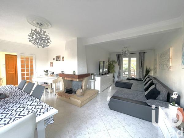 Maison à vendre 7 pièces 143 m² Vert-Saint-Denis