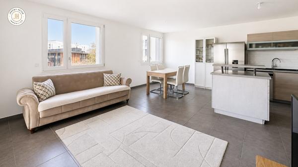 À vendre - T4, 4 pièces situé à Saint-Priest (69800)