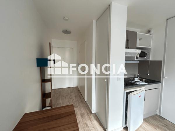 Location Studio meublé 18.92 m² - 25 RUE DU BLAMONT Amiens 80000