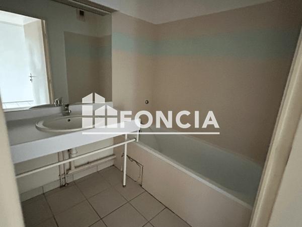 Location Appartement 2 pièces 44.11 m² - 39 ALLEE DE LA BOISSIERE Audenge 33980