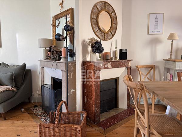 A vendre, jolie Maison ancienne rénovée type 6 avec jardin