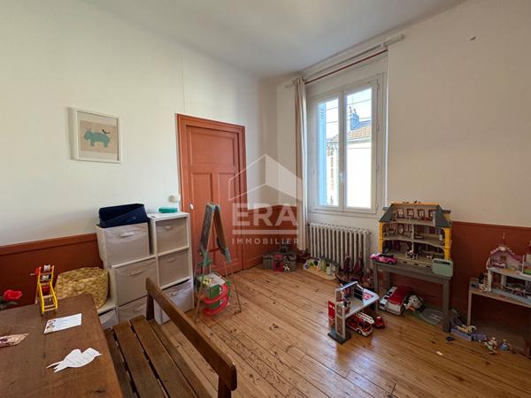 A vendre, jolie Maison ancienne rénovée type 6 avec jardin