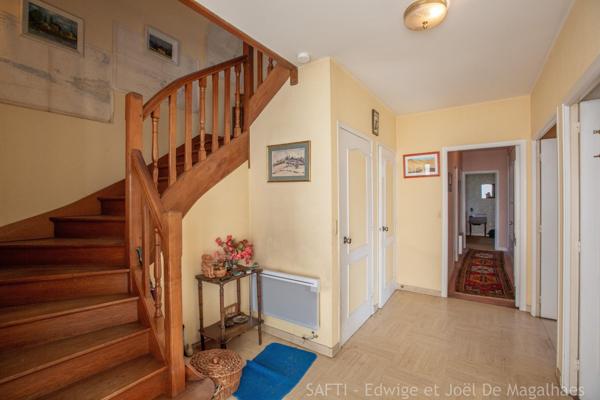 SUPERBE MAISON FAMILIALE