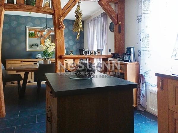 MONT-PRES-CHAMBORD - A 5 mn de toutes commodités - Maison 4 chambres avec vaste terrain arboré -