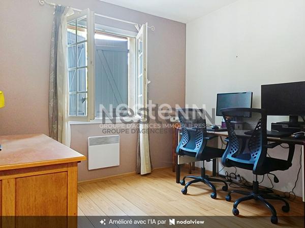 MONT-PRES-CHAMBORD - A 5 mn de toutes commodités - Maison 4 chambres avec vaste terrain arboré -